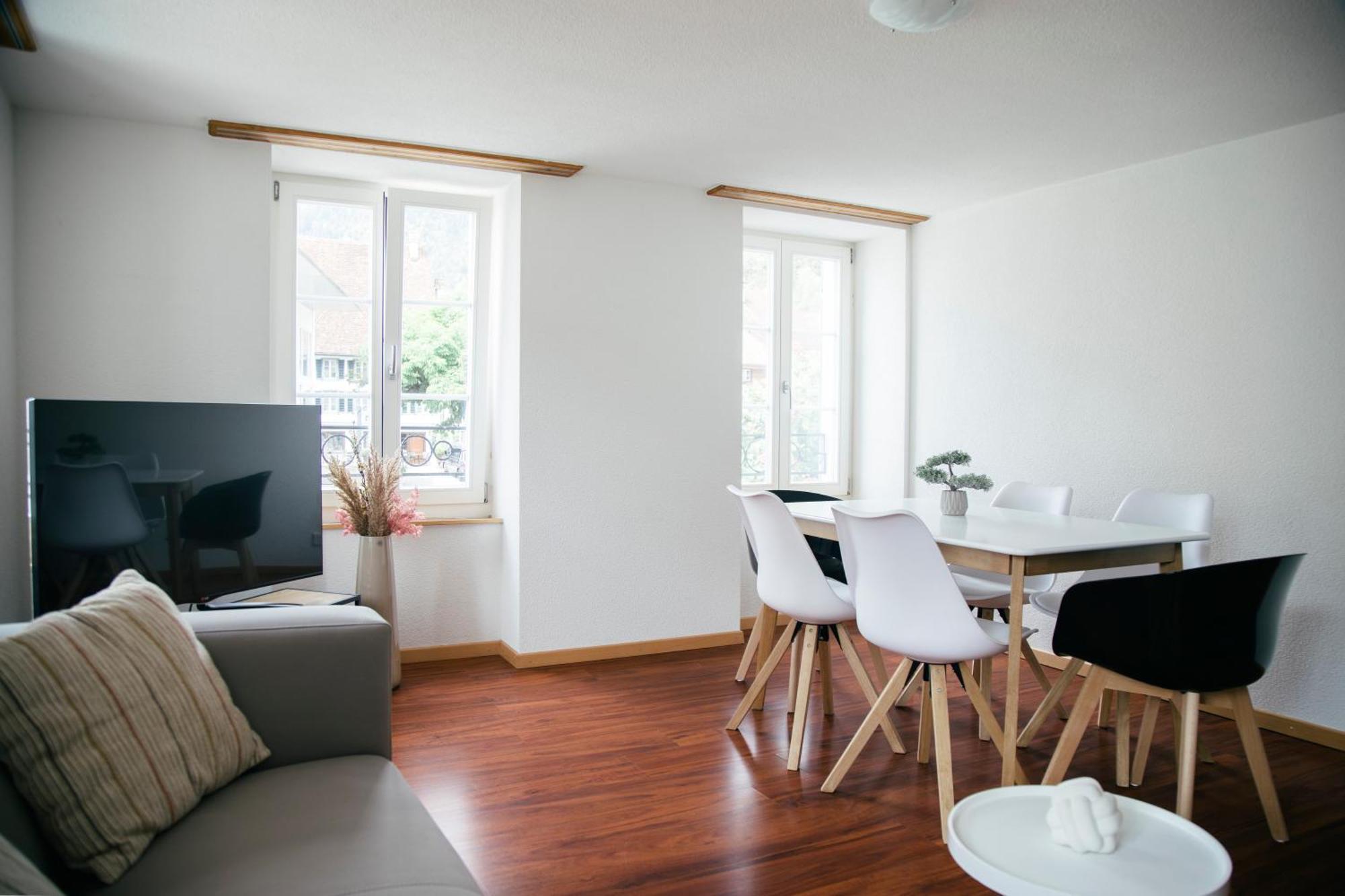 Nimbuzzz Apartments Unterseen Extérieur photo