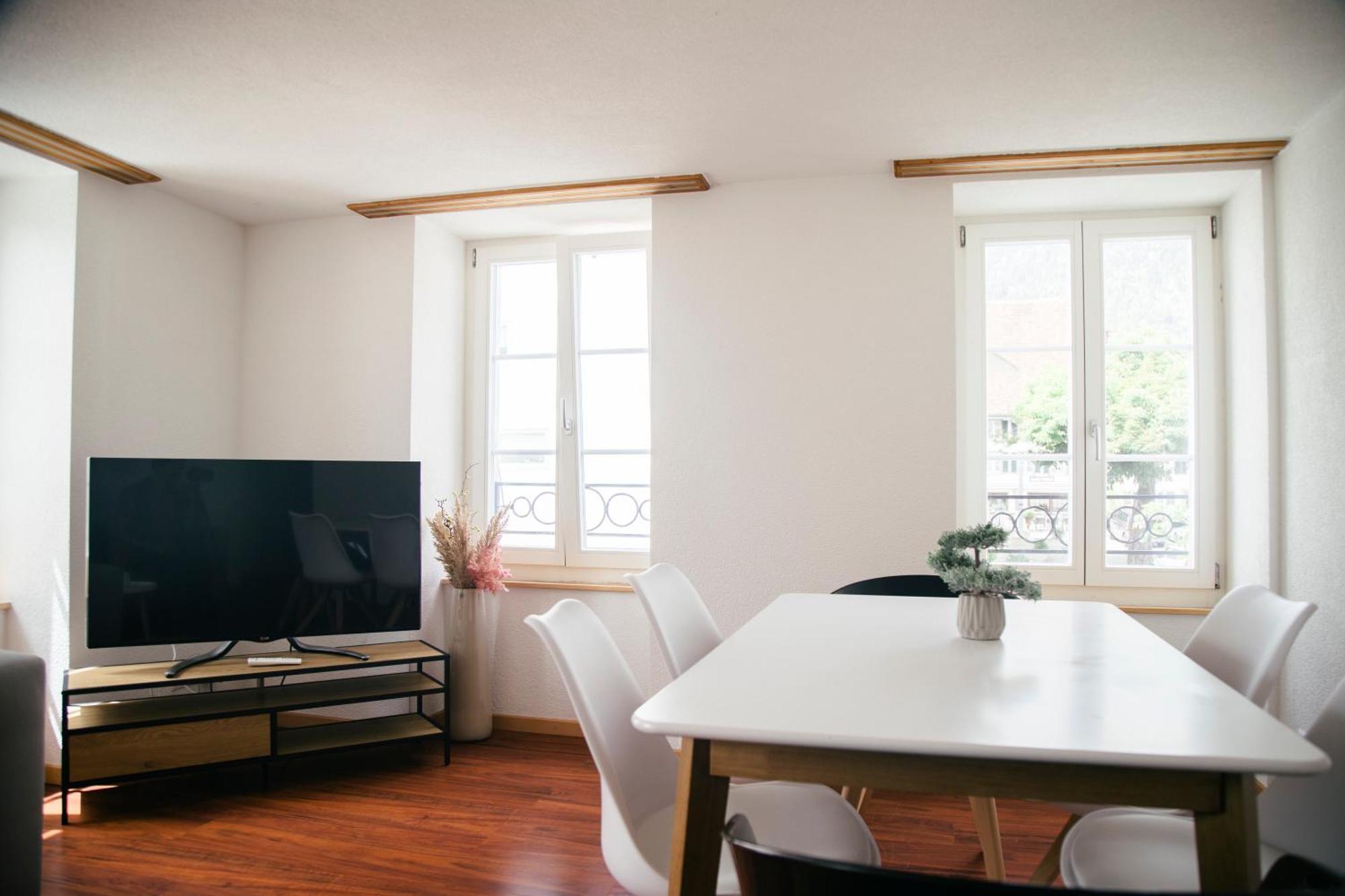 Nimbuzzz Apartments Unterseen Extérieur photo