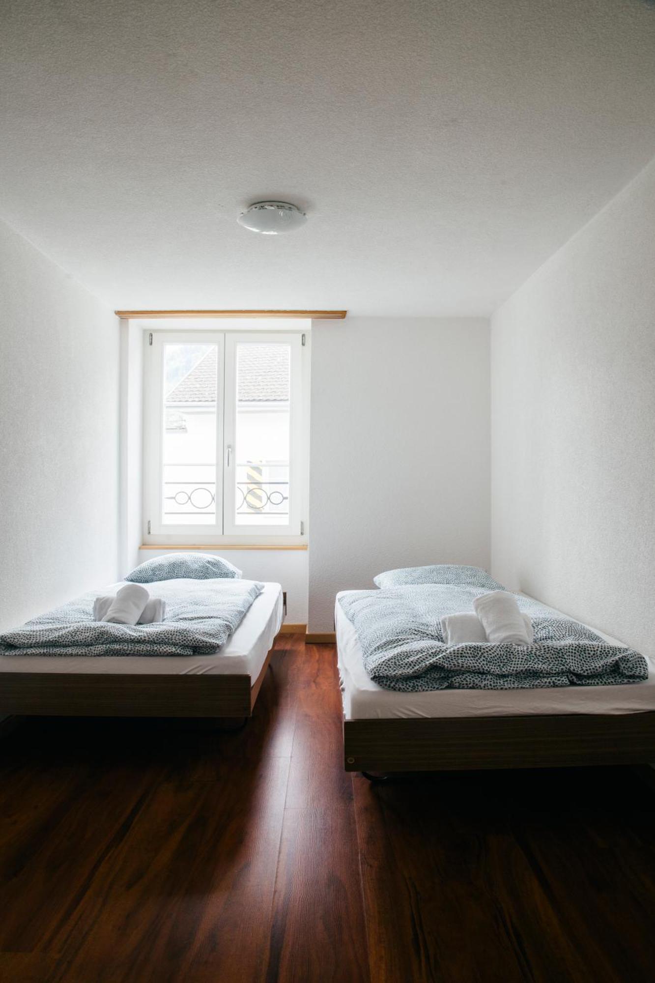 Nimbuzzz Apartments Unterseen Extérieur photo