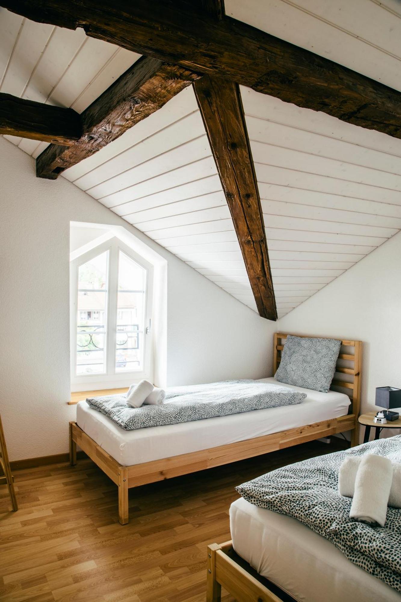 Nimbuzzz Apartments Unterseen Extérieur photo