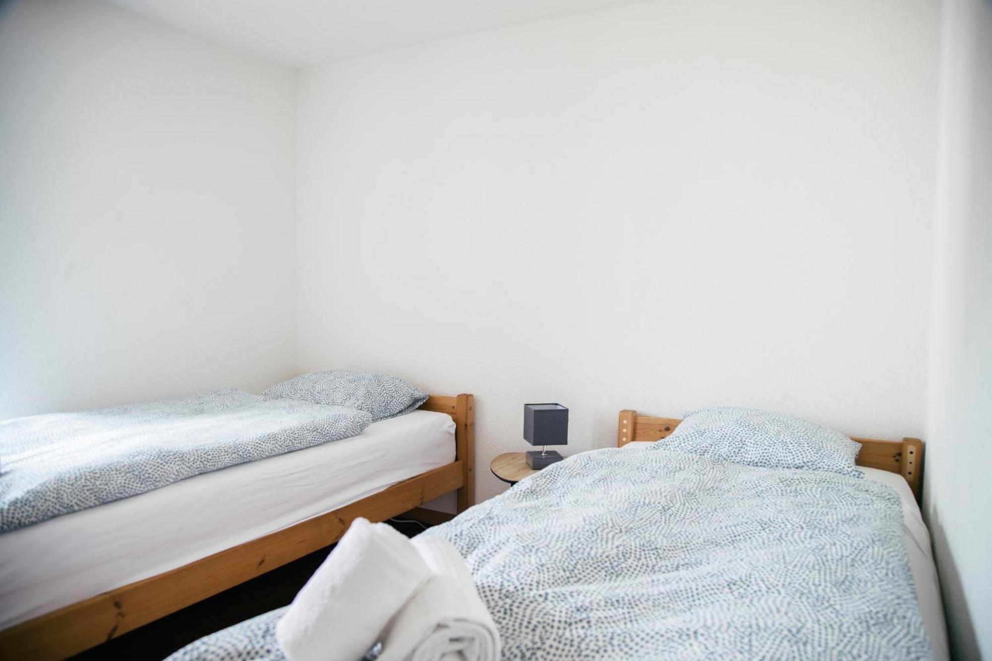 Nimbuzzz Apartments Unterseen Chambre photo