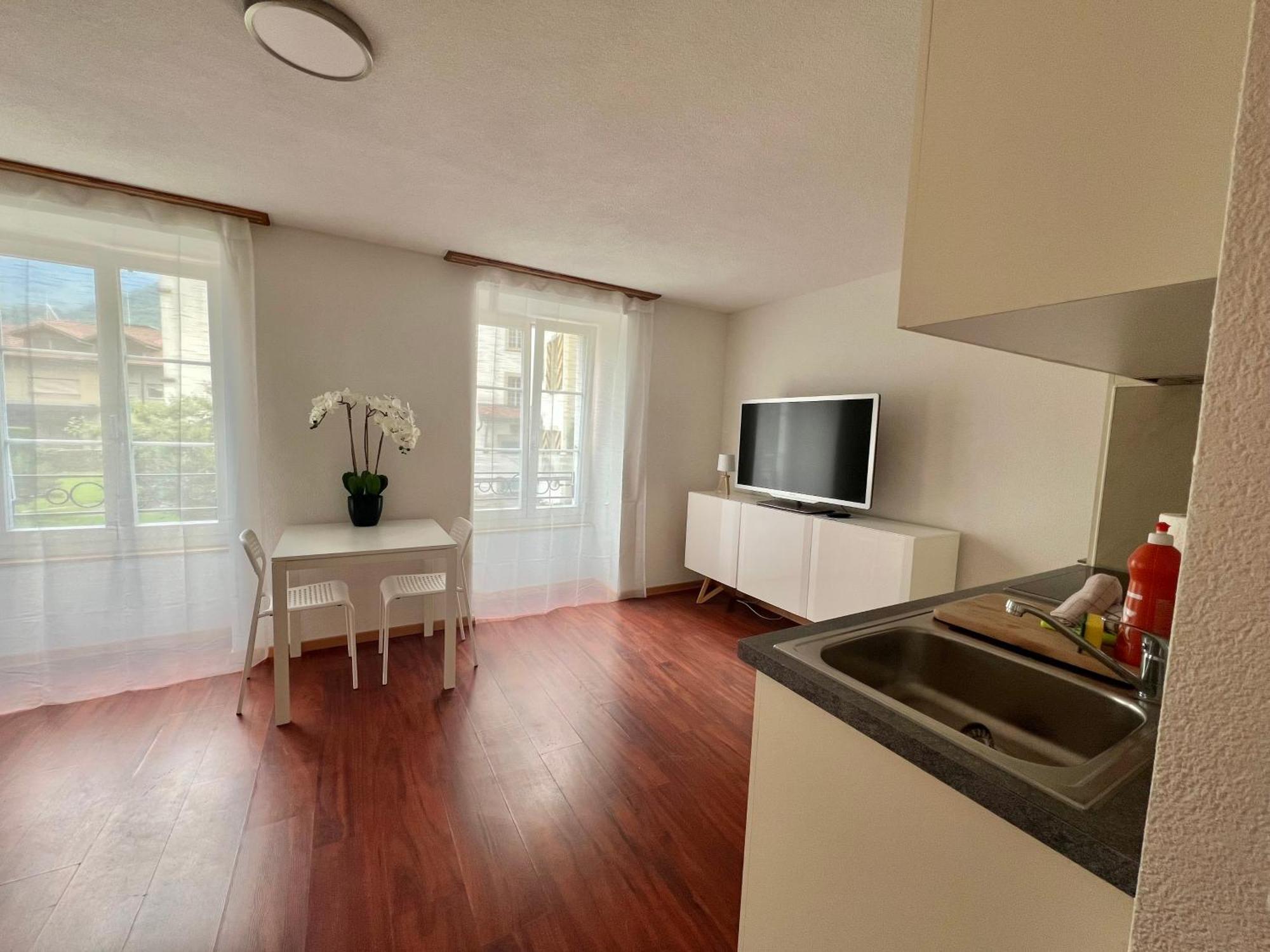 Nimbuzzz Apartments Unterseen Chambre photo