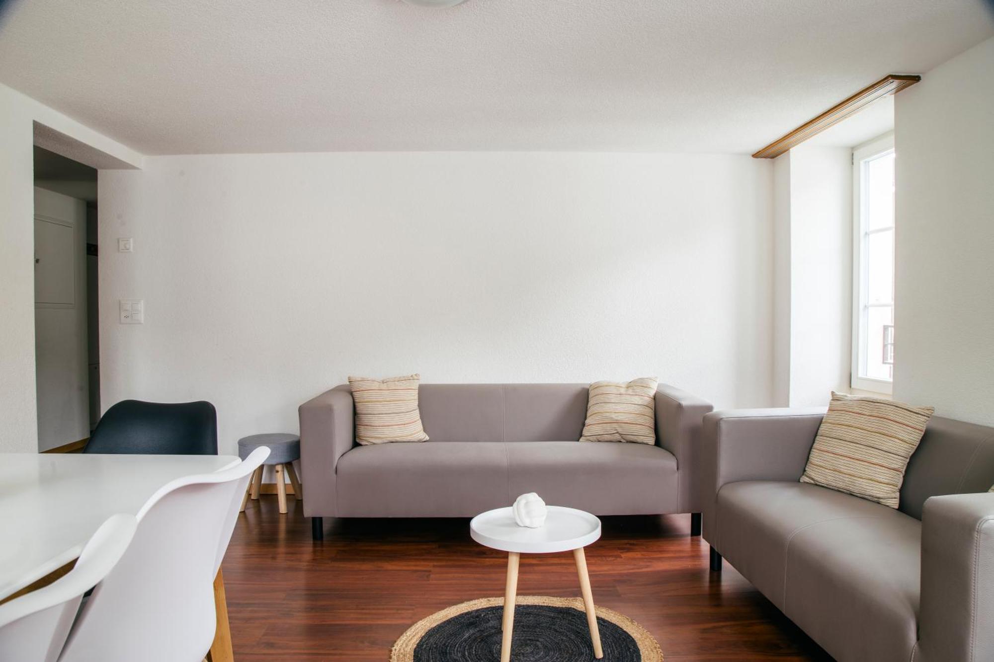Nimbuzzz Apartments Unterseen Chambre photo