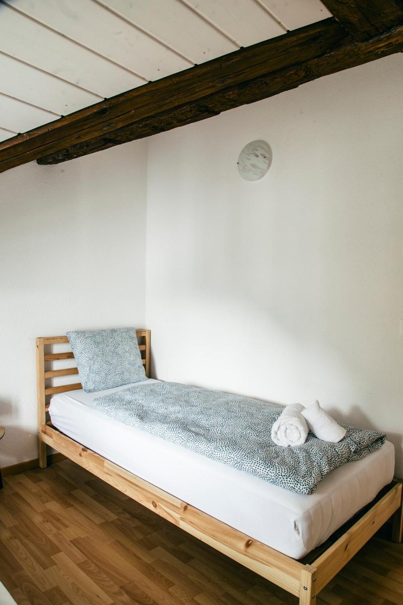 Nimbuzzz Apartments Unterseen Extérieur photo